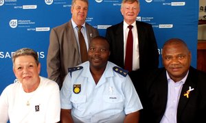  Minister besoek Gansbaai